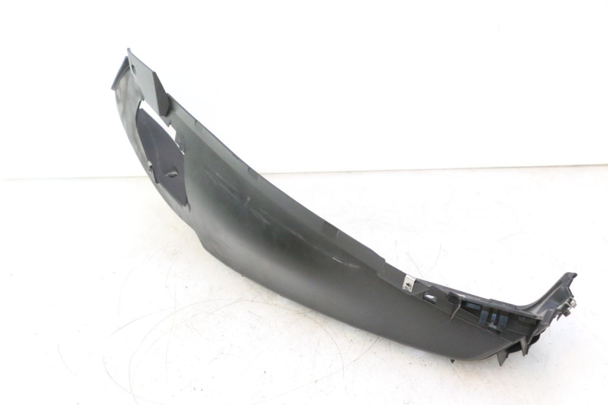 photo de TRITTBRETT VERKLEIDUNG LINKS PIAGGIO MP3 500 (2016 - 2018) - Oberflächenzustand und Material
