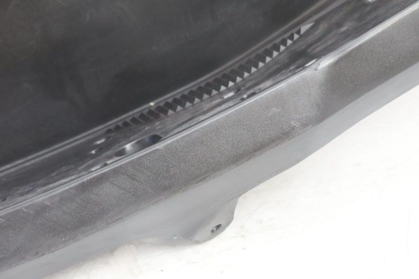 photo de TRITTBRETT VERKLEIDUNG LINKS YAMAHA N-MAX NMAX 125 (2021 - 2024) - Alternative Perspektive