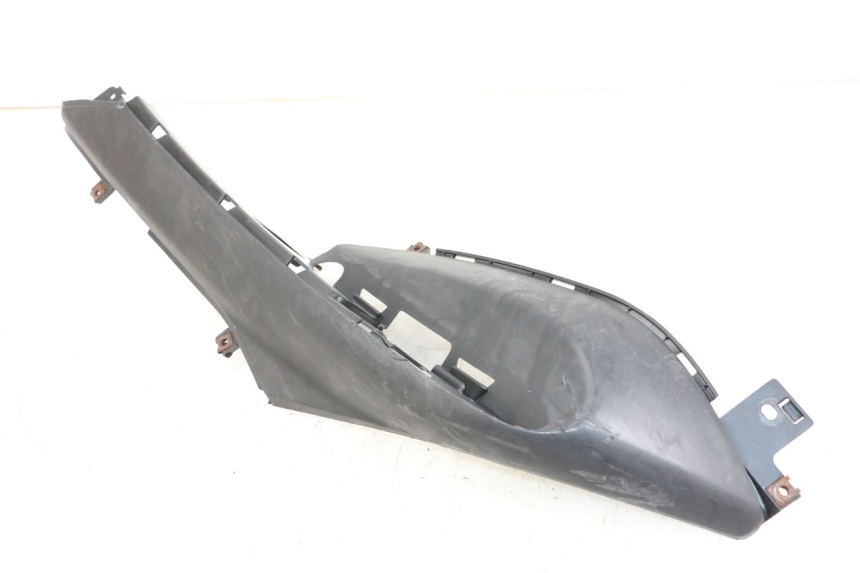 photo de TRITTBRETT VERKLEIDUNG LINKS MBK OVETTO ONE 2T 50 (2013 - 2017) - Details der Befestigungspunkte