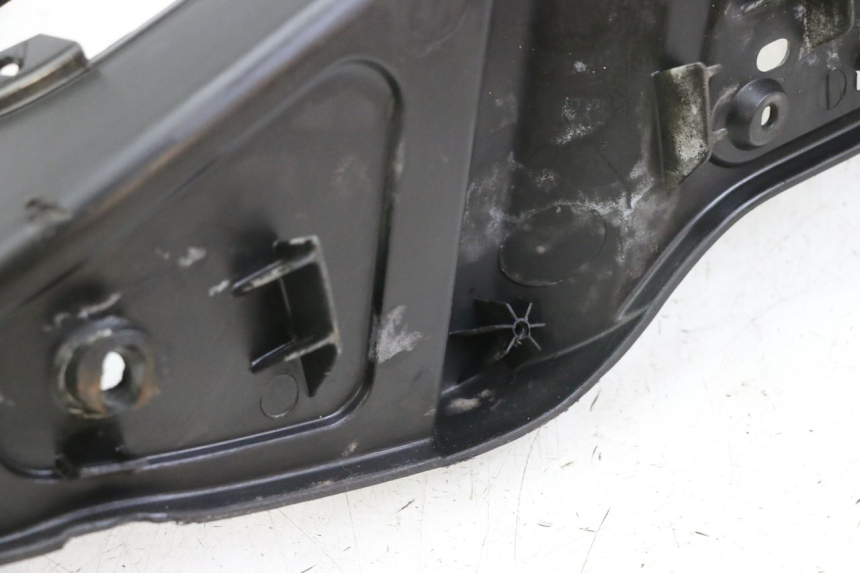 photo de LINKER FUßSTüTZE PIAGGIO X8 125 (2004 - 2007) - Technische Nahaufnahme