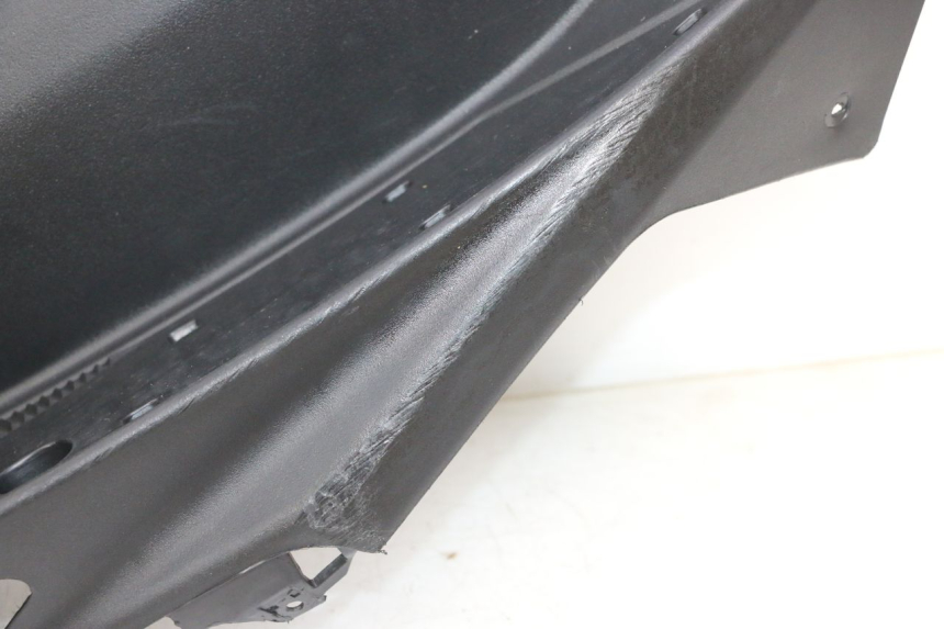 photo de TRITTBRETT VERKLEIDUNG LINKS JM MOTORS R-MAX TECH 50 (2024 - 2026) - Charakteristische Merkmale