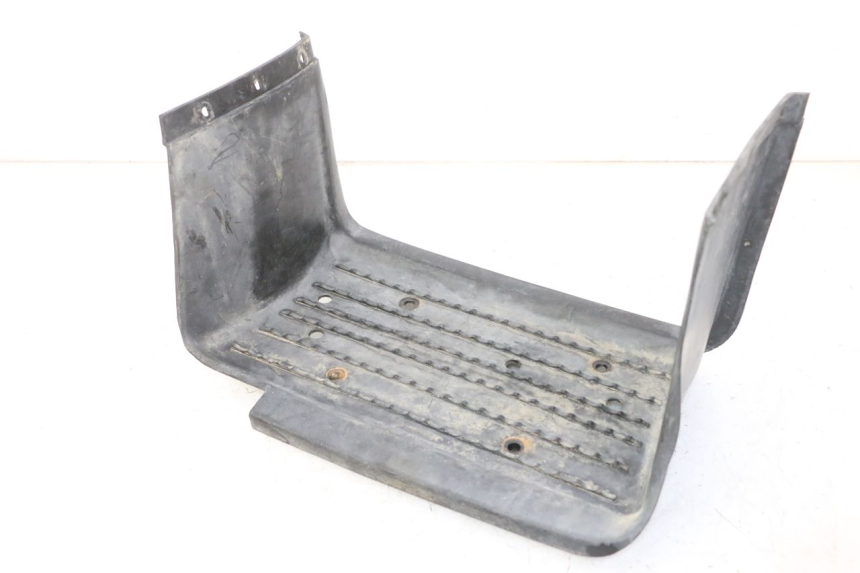 photo de TRITTBRETT VERKLEIDUNG LINKS HYTRACK S 150 (2003 - 2011) - Details der Befestigungspunkte