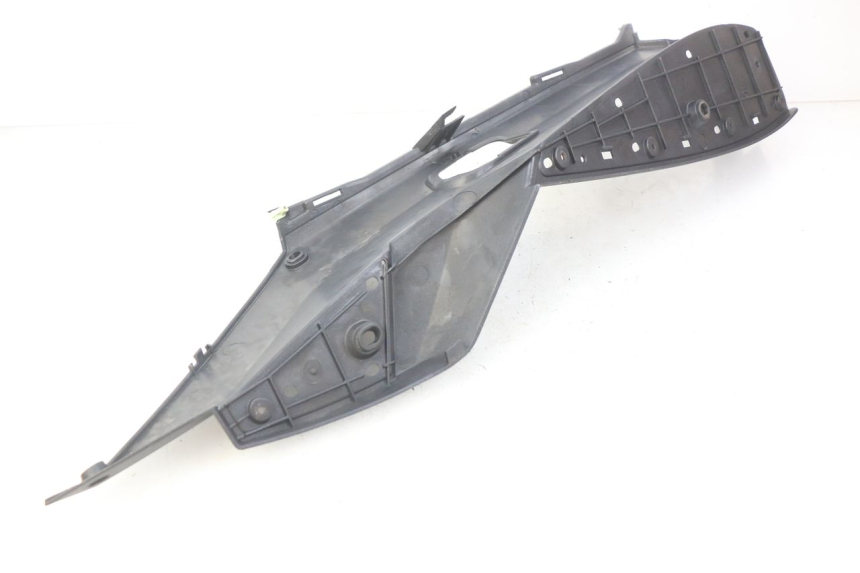 photo de LINKER FUßRASTEN PEUGEOT SATELIS COMPRESSOR K15 125 (2006 - 2009) - Alternative Perspektive