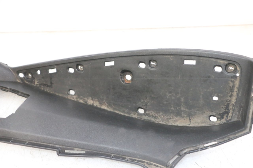 photo de TRITTBRETT VERKLEIDUNG LINKS PEUGEOT SATELIS 125 (2013 - 2018) - Alternative Perspektive