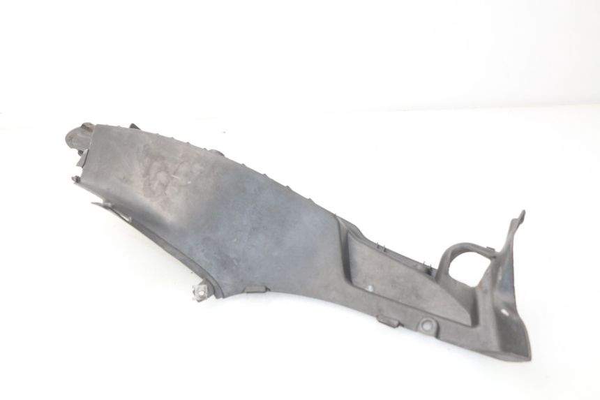 photo de TRITTBRETT VERKLEIDUNG LINKS APRILIA SCARABEO GT 125 (1999 - 2007) - Zoom auf Gebrauchszustand