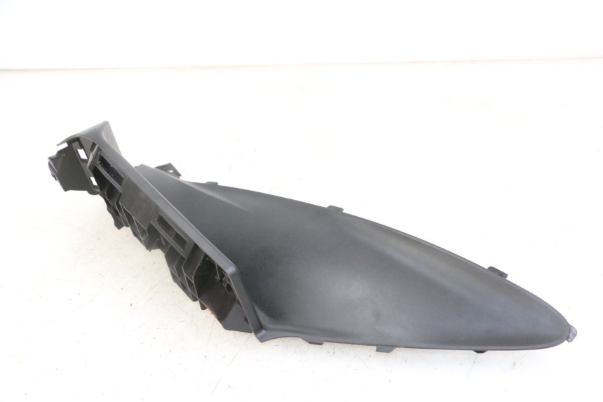 photo de TRITTBRETT VERKLEIDUNG LINKS SUZUKI BURGMAN 125 (2018 - 2021) - Technische Nahaufnahme