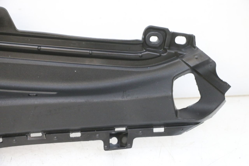 photo de TRITTBRETT VERKLEIDUNG LINKS YAMAHA TRICITY 300 (2020 - 2024) - Qualität der Gebrauchtware