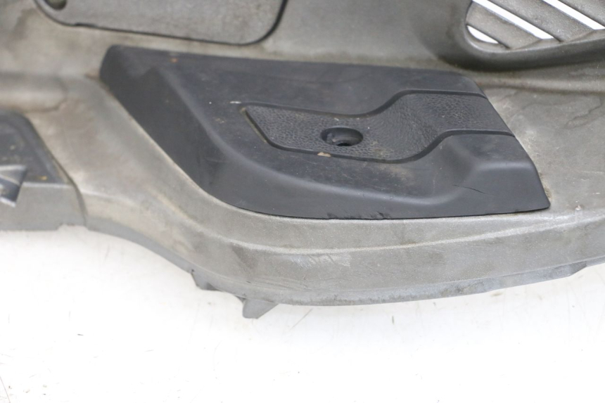 photo de LINKER FUßSTüTZE PIAGGIO X9 125 (2000 - 2003) - Technische Nahaufnahme