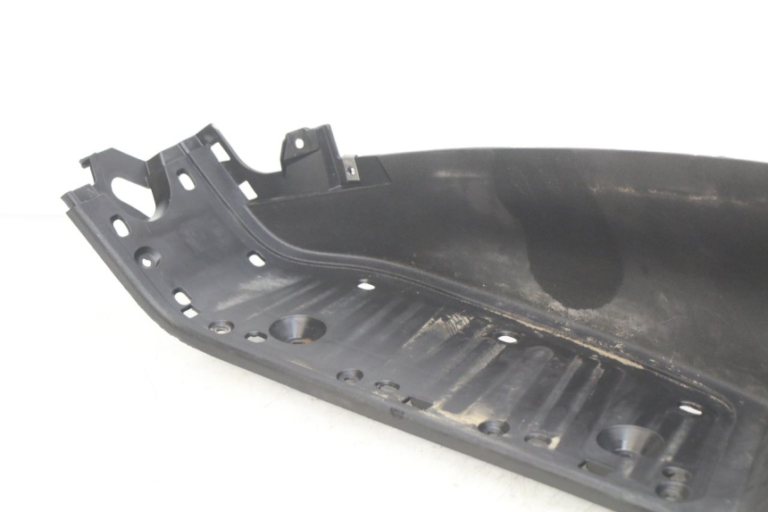 photo de LINKER FUßRASTEN PIAGGIO XEVO - X EVO 125 (2007 - 2017) - Oberflächenzustand und Material