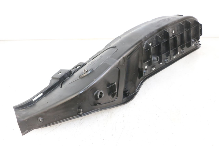 photo de LINKER FUßRASTEN PIAGGIO XEVO - X EVO 125 (2007 - 2017) - Zoom auf Gebrauchszustand