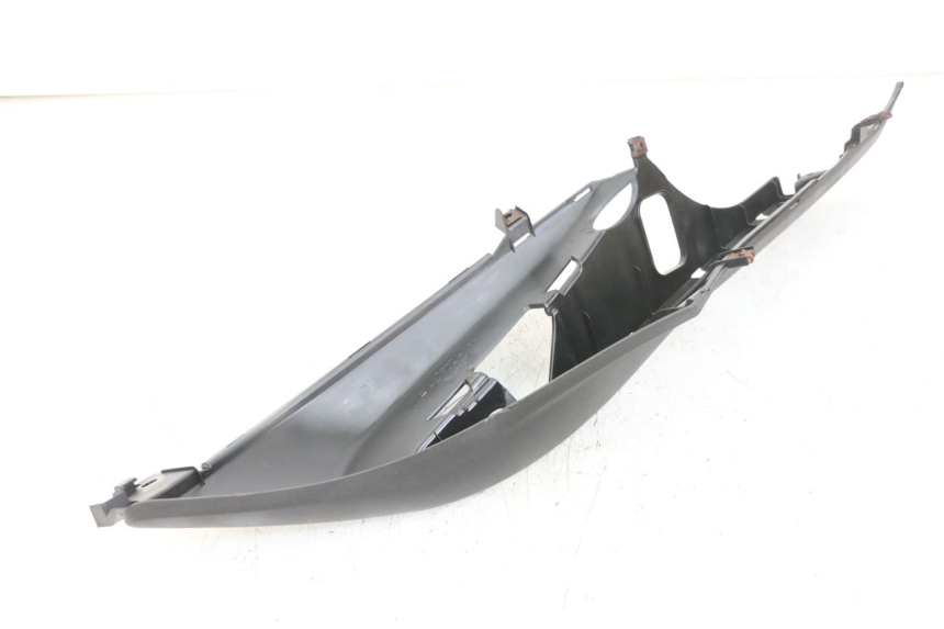 photo de TRITTBRETT VERKLEIDUNG LINKS YAMAHA NEO'S NEOS 2T EASY 50 (2013 - 2016) - Zoom auf Gebrauchszustand