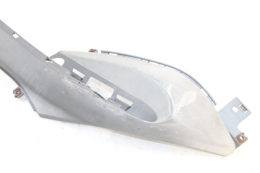 photo de TRITTBRETT VERKLEIDUNG LINKS YAMAHA NEOS NEO'S 4T 50 (2008 - 2016) - Zoom auf Gebrauchszustand