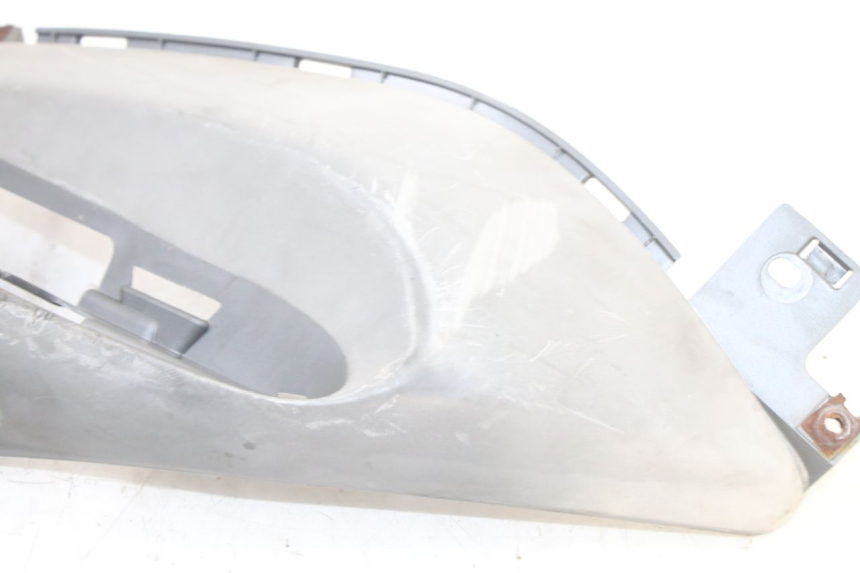 photo de TRITTBRETT VERKLEIDUNG LINKS YAMAHA NEOS NEO'S 4T 50 (2008 - 2016) - Technische Nahaufnahme