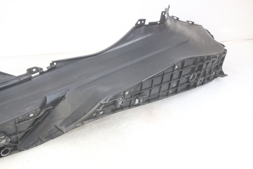 photo de LINKER FUßRASTEN YAMAHA YP MAJESTY 400 (2004 - 2008) - Zoom auf Gebrauchszustand