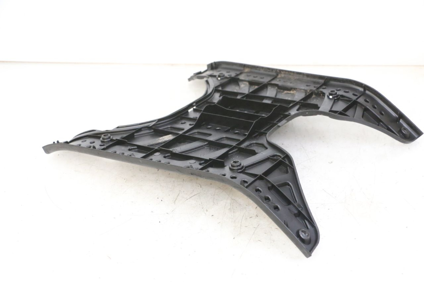 photo de TRITTBRETT VERKLEIDUNG GILERA STALKER 50 (1997 - 2005) - Zoom auf Gebrauchszustand