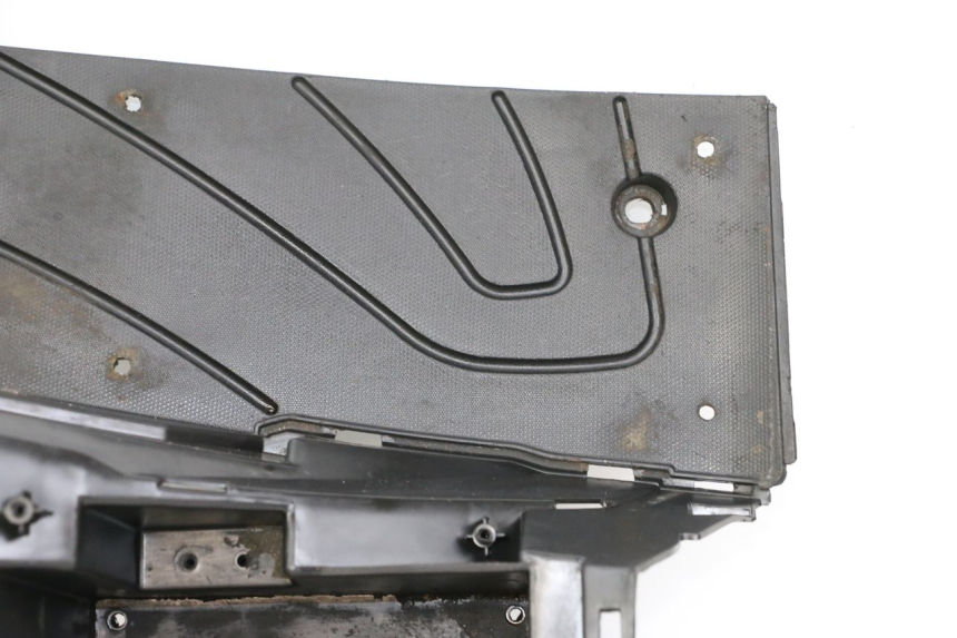 photo de TRITTBRETT VERKLEIDUNG NECO GPX LC 2T 50 (2014 - 2018) - Charakteristische Merkmale