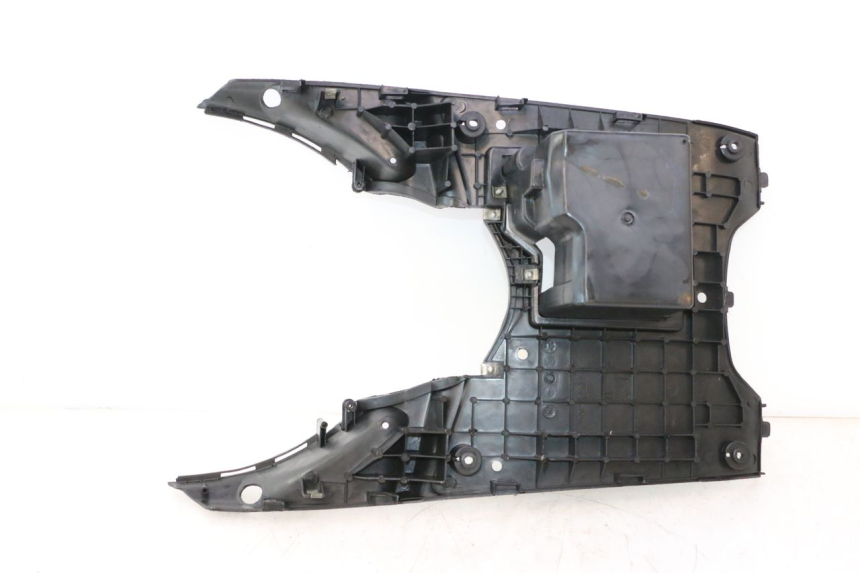 photo de TRITTBRETT VERKLEIDUNG EUROCKA GTR 50 (2007 - 2017) - Charakteristische Merkmale