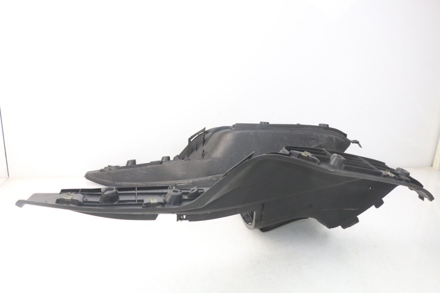 photo de TRITTBRETT VERKLEIDUNG JONWAY GTX 2T 50 (2014 - 2020) - Details der Befestigungspunkte