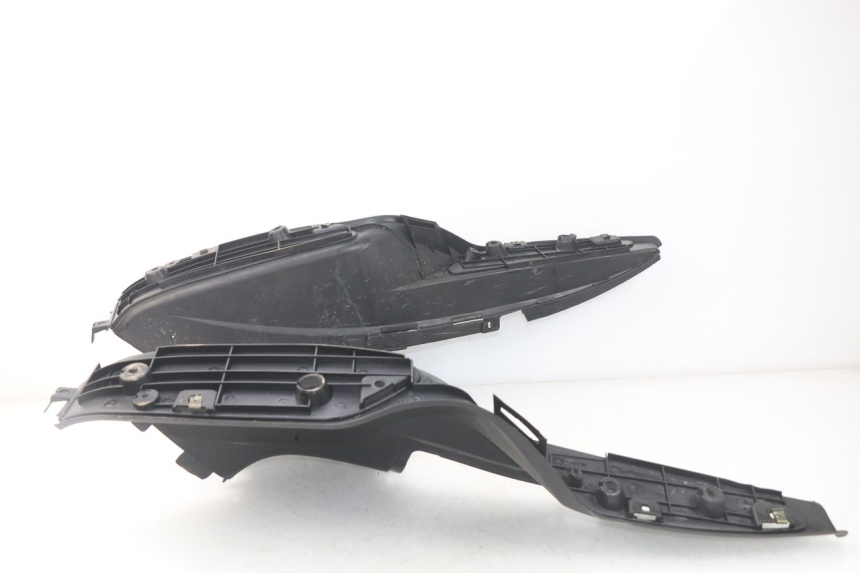 photo de TRITTBRETT VERKLEIDUNG JONWAY GTX 2T 50 (2014 - 2020) - Oberflächenzustand und Material