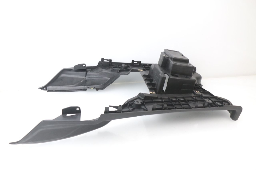 photo de TRITTBRETT VERKLEIDUNG SYM JET 4 50 (2010 - 2014) - Detailansicht des Bauteils