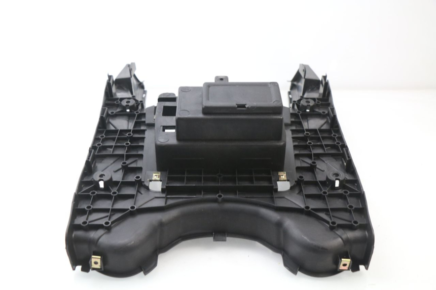 photo de TRITTBRETT VERKLEIDUNG SYM JET 4 50 (2010 - 2014) - Zoom auf Gebrauchszustand