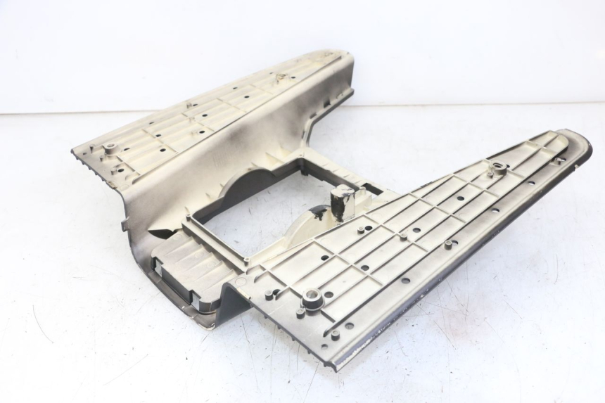 photo de TRITTBRETT VERKLEIDUNG JM MOTORS VX 125 (2022 - 2025) - Alternative Perspektive