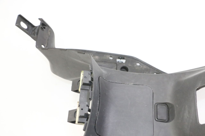 photo de TRITTBRETT VERKLEIDUNG SYM JOYMAX 125 (2010 - 2017) - Hochauflösende Nahaufnahme