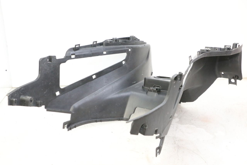 photo de TRITTBRETT VERKLEIDUNG SYM JOYMAX 125 (2010 - 2017) - Zoom auf Gebrauchszustand