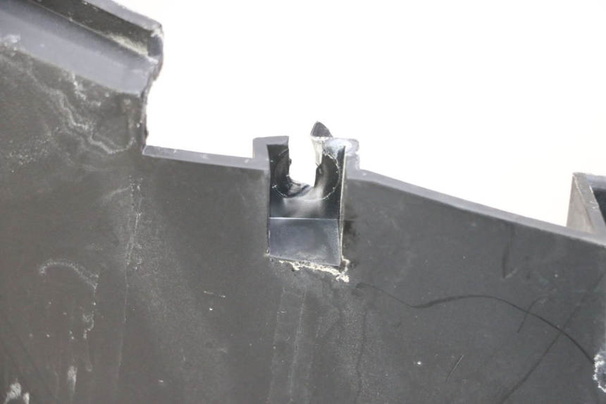 photo de TRITTBRETT VERKLEIDUNG SYM JOYMAX 125 (2010 - 2017) - Kennzeichnungen und Originalreferenzen