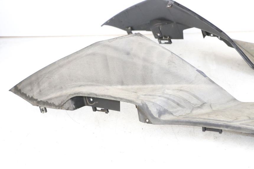 photo de TRITTBRETT VERKLEIDUNG SYM JOYRIDE EVO 125 (2009 - 2016) - Technische Nahaufnahme