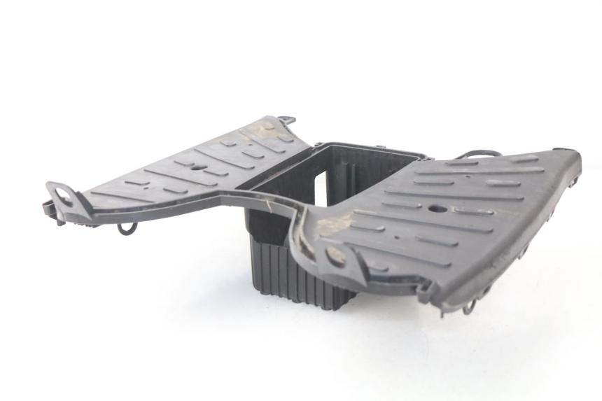 photo de TRITTBRETT VERKLEIDUNG PEUGEOT KISBEE 2T 50 (2010 - 2017) - Technische Nahaufnahme