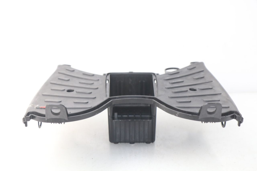 photo de TRITTBRETT VERKLEIDUNG PEUGEOT KISBEE 2T 50 (2010 - 2017) - Hochauflösende Nahaufnahme