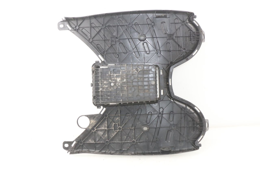 photo de TRITTBRETT VERKLEIDUNG PEUGEOT KISBEE 2T 50 (2010 - 2017) - Detailansicht des Bauteils