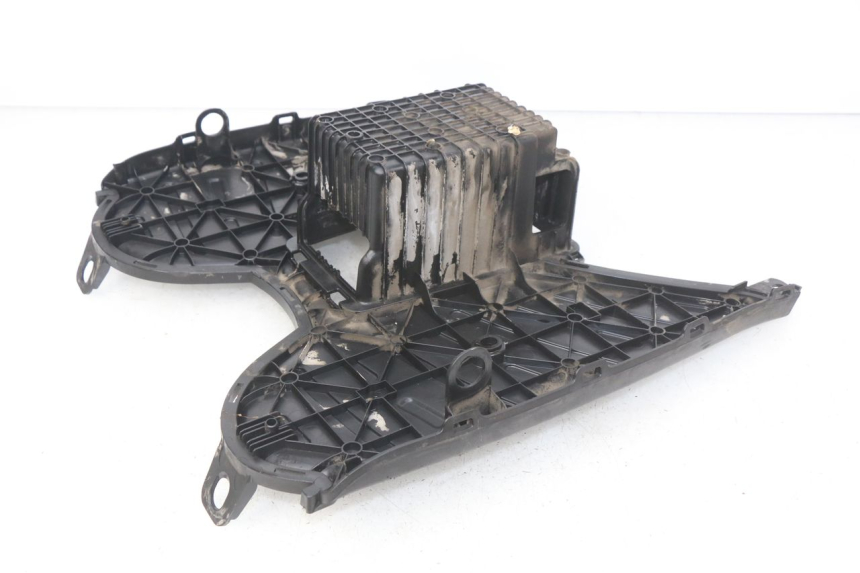 photo de TRITTBRETT VERKLEIDUNG PEUGEOT KISBEE 2T 50 (2010 - 2017) - Detailansicht des Bauteils