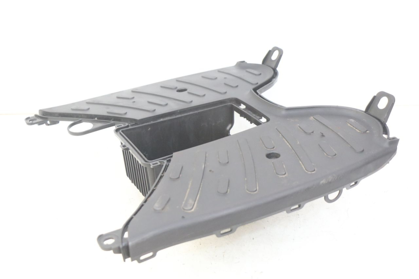 photo de FUßRASTE PEUGEOT KISBEE 2T 50 (2018 - 2022) - Details der Befestigungspunkte