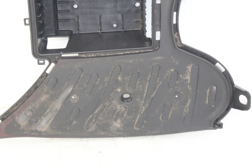 photo de FUßRASTE PEUGEOT KISBEE 2T 50 (2018 - 2022) - Oberflächenzustand und Material