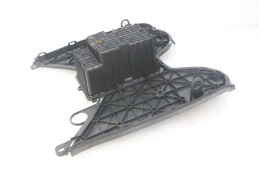 photo de FUßRASTE PEUGEOT KISBEE 4T 50 (2010 - 2017) - Details der Befestigungspunkte