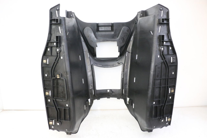 photo de TRITTBRETT VERKLEIDUNG KYMCO XCITING 500 (2007 - 2010) - Detailansicht des Bauteils