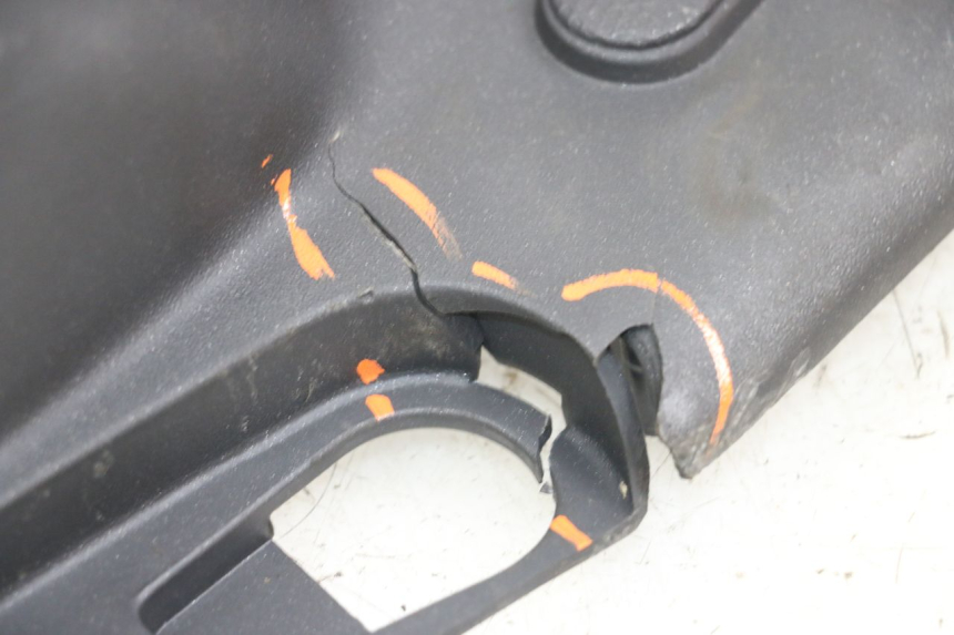 photo de FUßRASTE PIAGGIO LIBERTY 4T 50 (2004 - 2008) - Oberflächenzustand und Material