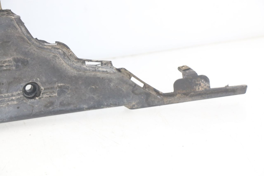 photo de TRITTBRETT VERKLEIDUNG KYMCO LIKE 2T 50 (2009 - 2018) - Charakteristische Merkmale