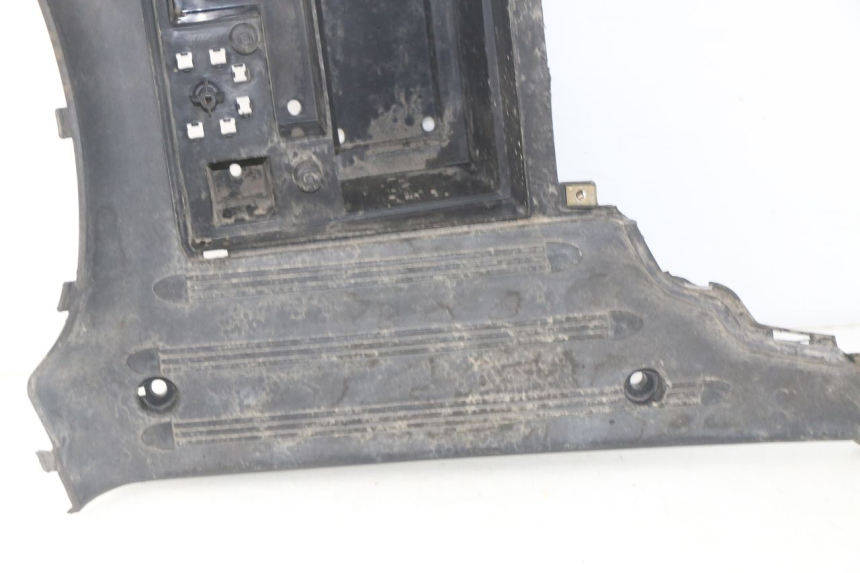 photo de TRITTBRETT VERKLEIDUNG KYMCO LIKE 2T 50 (2009 - 2018) - Zoom auf Komponenten