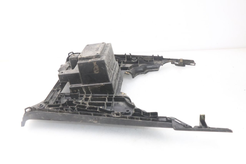 photo de TRITTBRETT VERKLEIDUNG KYMCO LIKE 2T 50 (2009 - 2018) - Technische Nahaufnahme