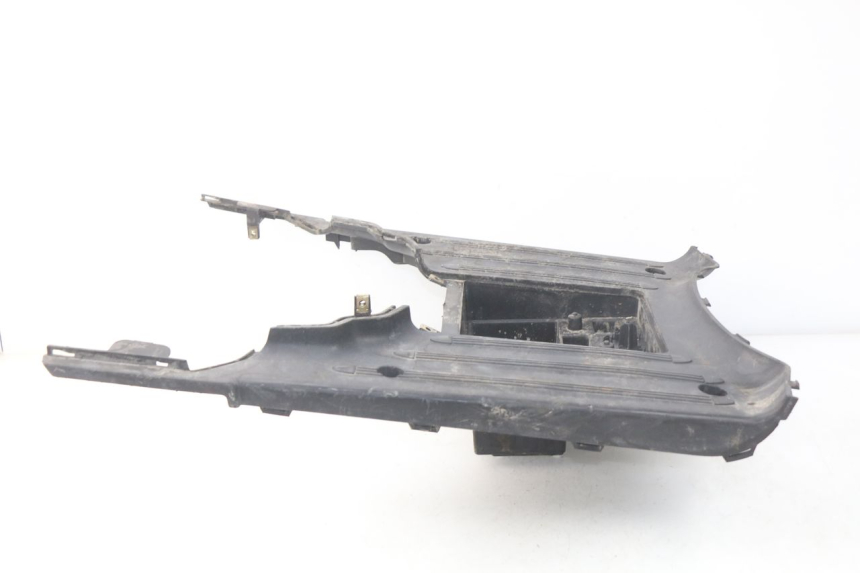 photo de TRITTBRETT VERKLEIDUNG KYMCO LIKE 2T 50 (2009 - 2018) - Kennzeichnungen und Originalreferenzen