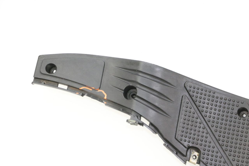 photo de TRITTBRETT VERKLEIDUNG LONGJIA SHARPY 125 (2020 - 2024) - Weitere Ansicht des Artikels