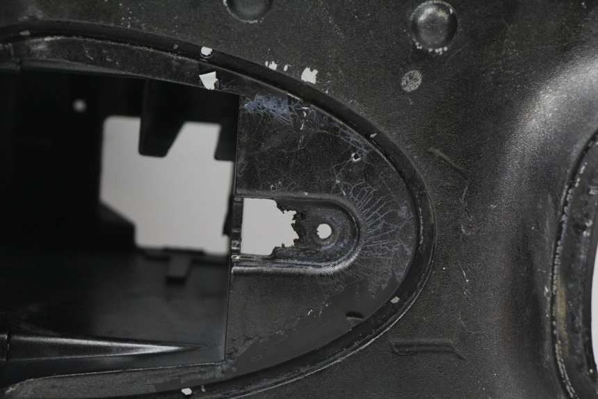 photo de TRITTBRETT VERKLEIDUNG PEUGEOT LOOXOR 50 (2001 - 2004) - Details der Befestigungspunkte