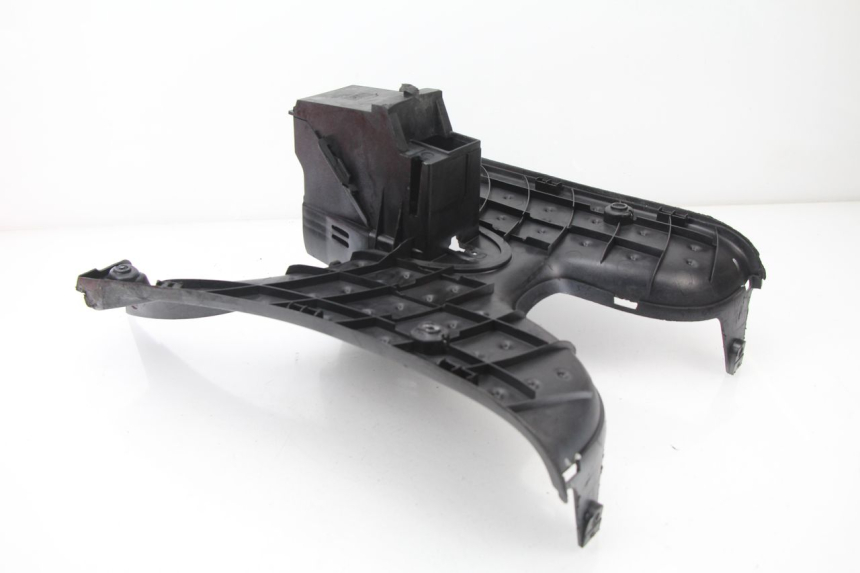 photo de TRITTBRETT VERKLEIDUNG PEUGEOT LOOXOR 50 (2001 - 2004) - Oberflächenzustand und Material