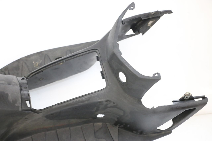 photo de FUßRASTE PEUGEOT LUDIX 50 (2008 - 2017) - Fokus auf die Struktur