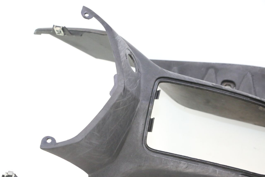 photo de TRITTBRETT VERKLEIDUNG PEUGEOT LUDIX PRO 2T 50 (2010 - 2017) - Fokus auf die Struktur