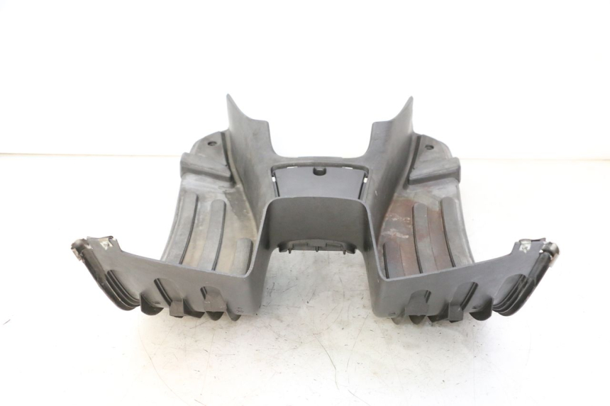 photo de TRITTBRETT VERKLEIDUNG PIAGGIO LXV 4T 50 (2009 - 2013) - Zoom auf Komponenten