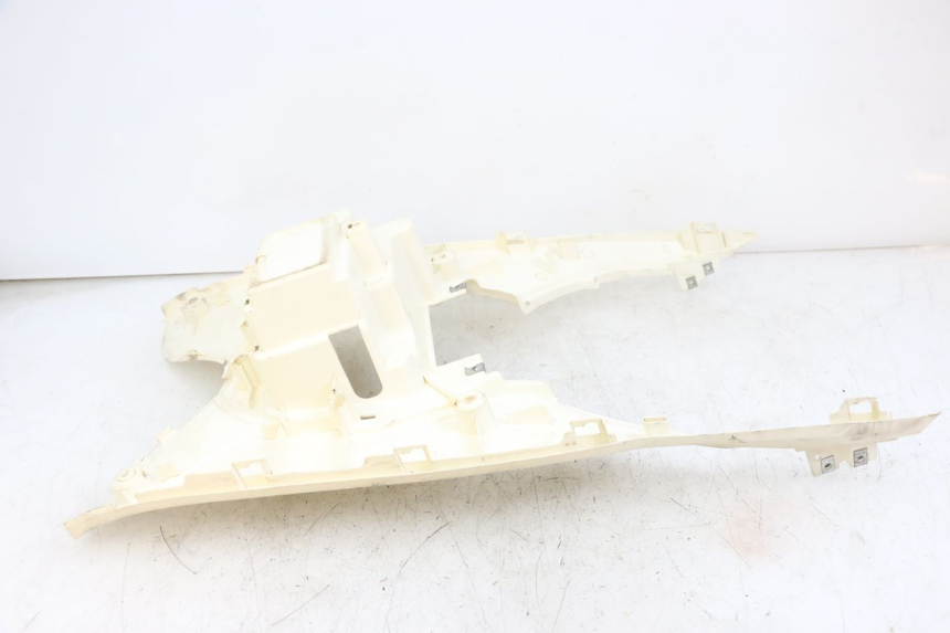 photo de TRITTBRETT VERKLEIDUNG SYM MIO 50 (2011 - 2017) - Zoom auf Gebrauchszustand